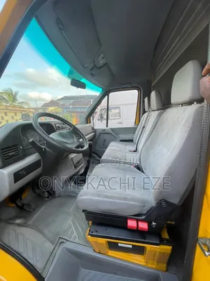 Volkswagen LT 2005 Yellow