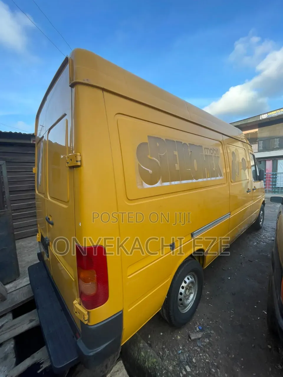 Volkswagen LT 2005 Yellow
