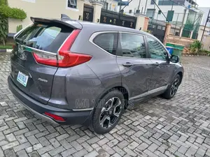 Honda CR-V Touring AWD 2019 Gray