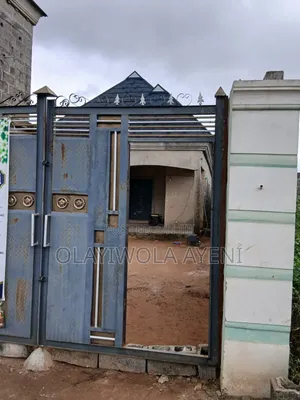 3bdrm Bungalow in Indomie Estate, Ado-Odo/Ota for sale