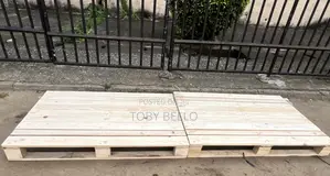 Wooden Picnic Pallet for Rent for 8-12 Guests