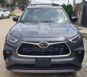 Toyota Highlander Platinum 2021 Gray