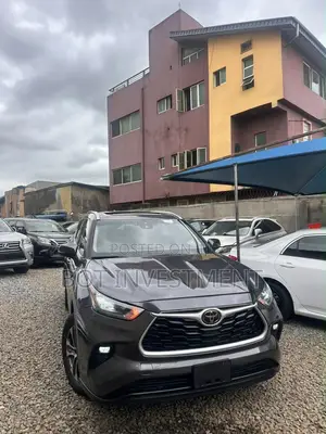 Toyota Highlander XLE AWD 2020 Gray