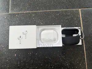 Apple AirPods Pro 3 – Complete in Box