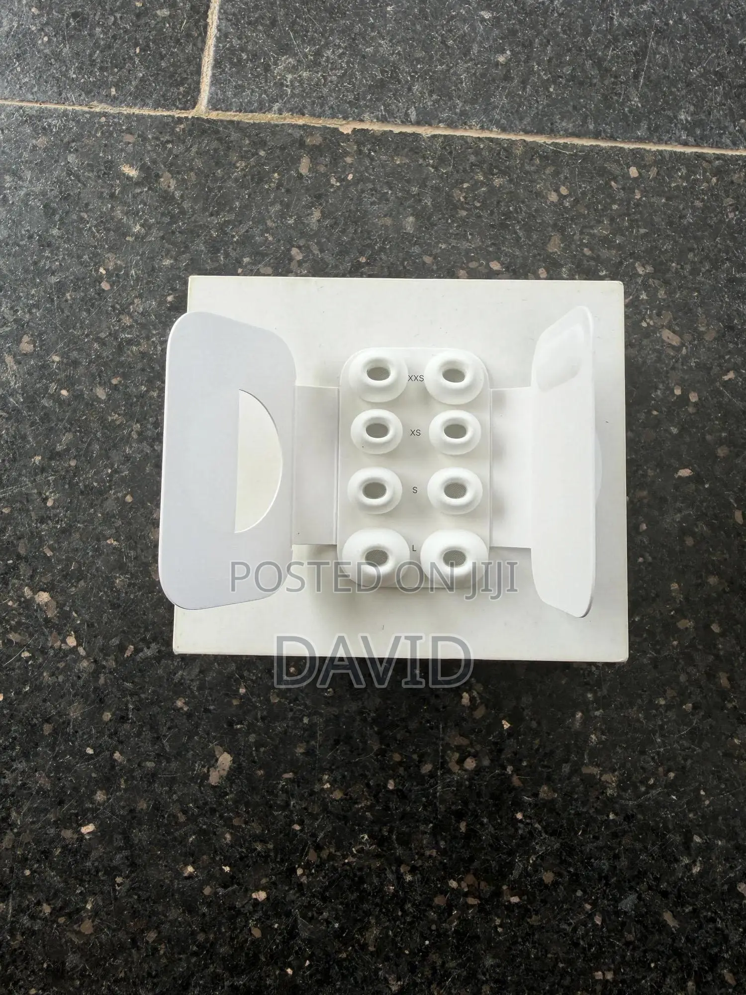 Apple AirPods Pro 3 – Complete in Box