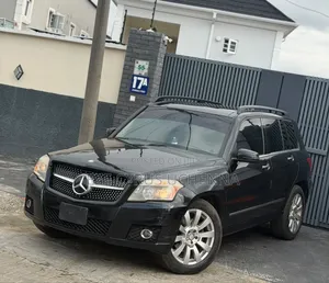 Mercedes-Benz GLK-Class 2011 Black