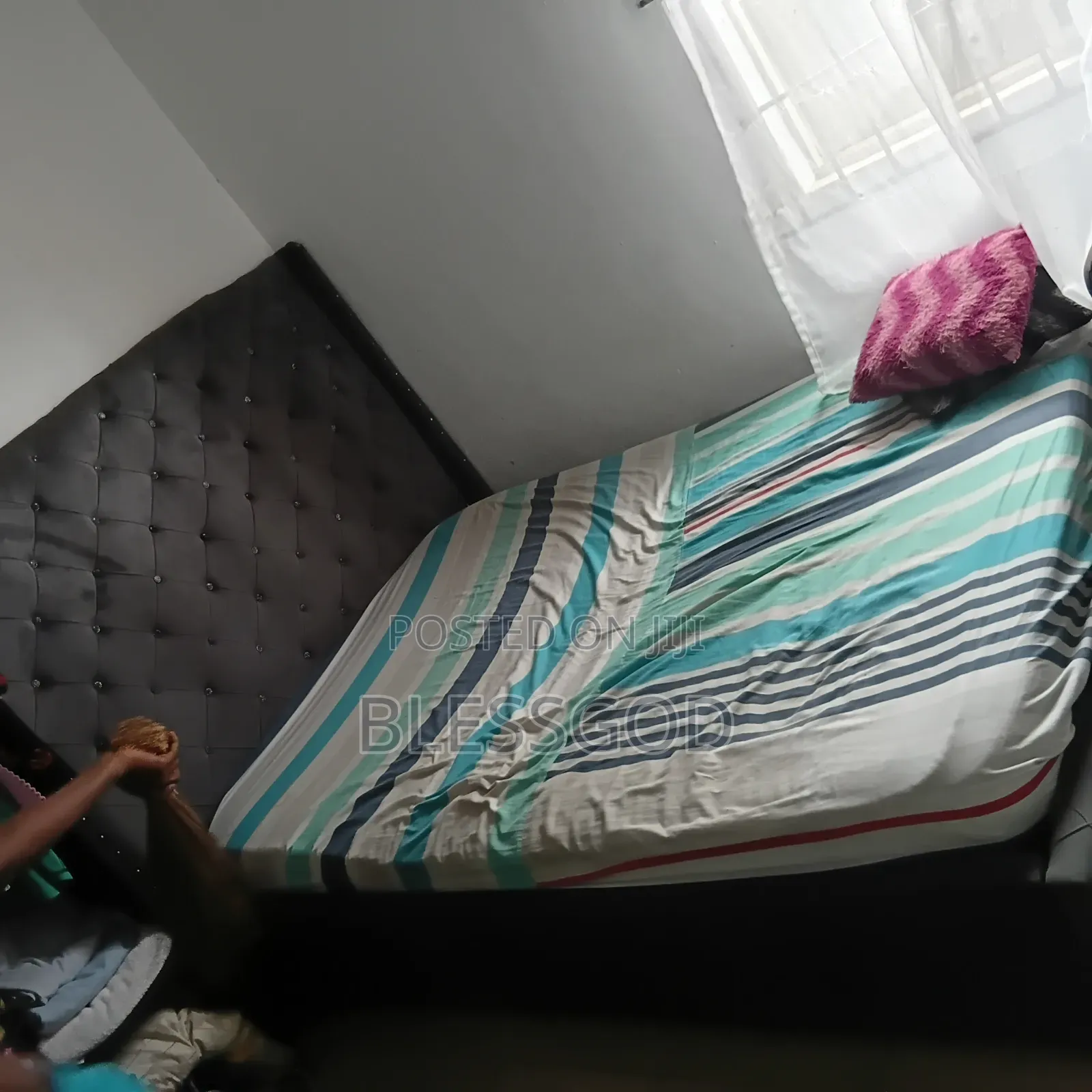 Bedframe 4by6 and Half