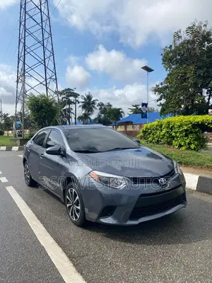 Toyota Corolla LE 4dr Sedan (1.8L 4cyl CVT) 2015 Gray