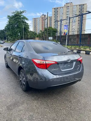 Toyota Corolla LE 4dr Sedan (1.8L 4cyl CVT) 2015 Gray