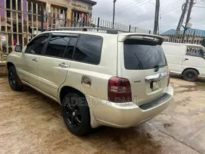 Toyota Highlander 2003 Gold