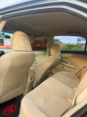 Toyota Corolla 2013 Black