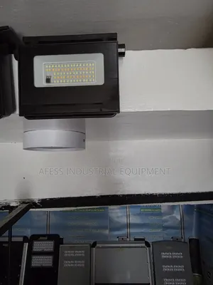 20 Watts Solar Wall Street Light