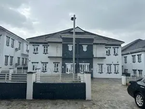 4bdrm Duplex in Jericho Gra for sale