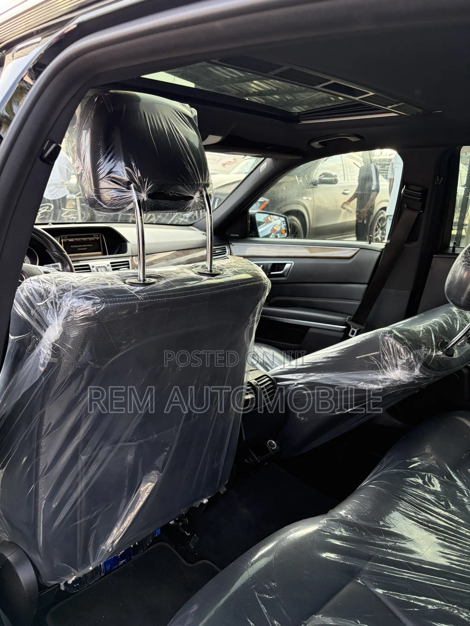 Mercedes-Benz E350 2015 Black