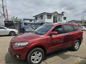 Hyundai Santa Fe 2012 Red