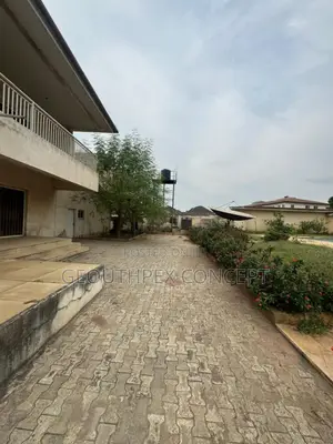 2,167 SQM Land With Structure in Kobiowu Crescent, Iyakangu Ibadan