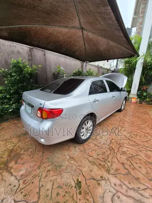 Toyota Corolla 1.8 Exclusive Automatic 2009 Silver