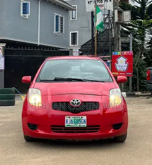 Toyota Yaris 2006 Red