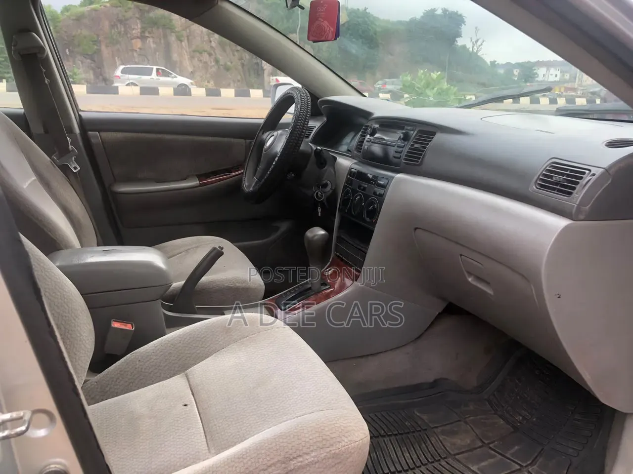 Toyota Corolla 2004 Silver