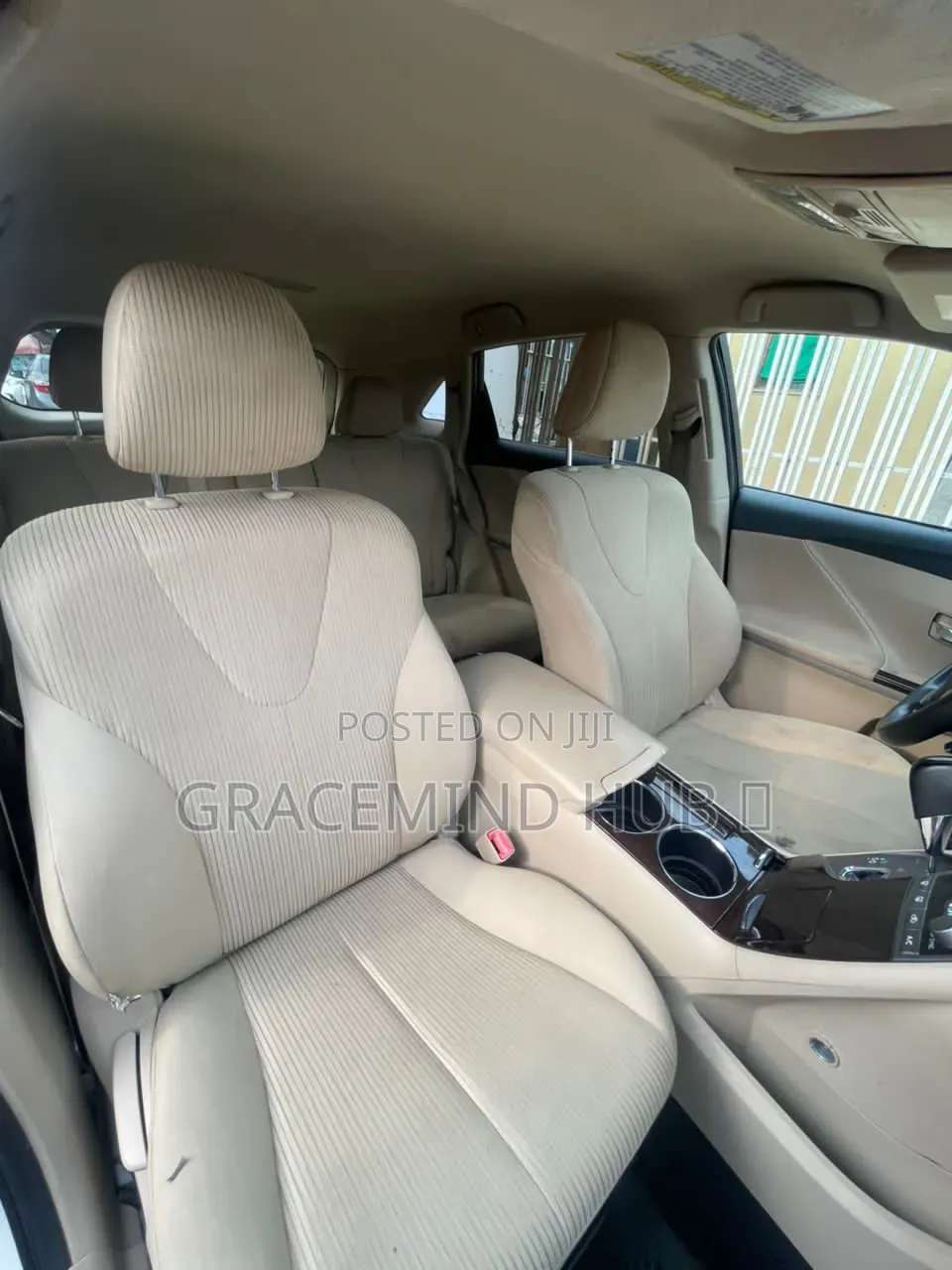 Toyota Venza 2010 White