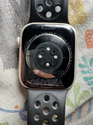 Apple Watch Series 8