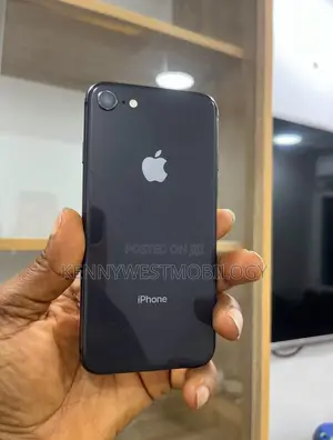 Apple iPhone SE (2020) 64 GB Black
