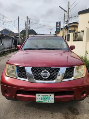 Nissan Pathfinder SE 4x2 2006 Burgundy