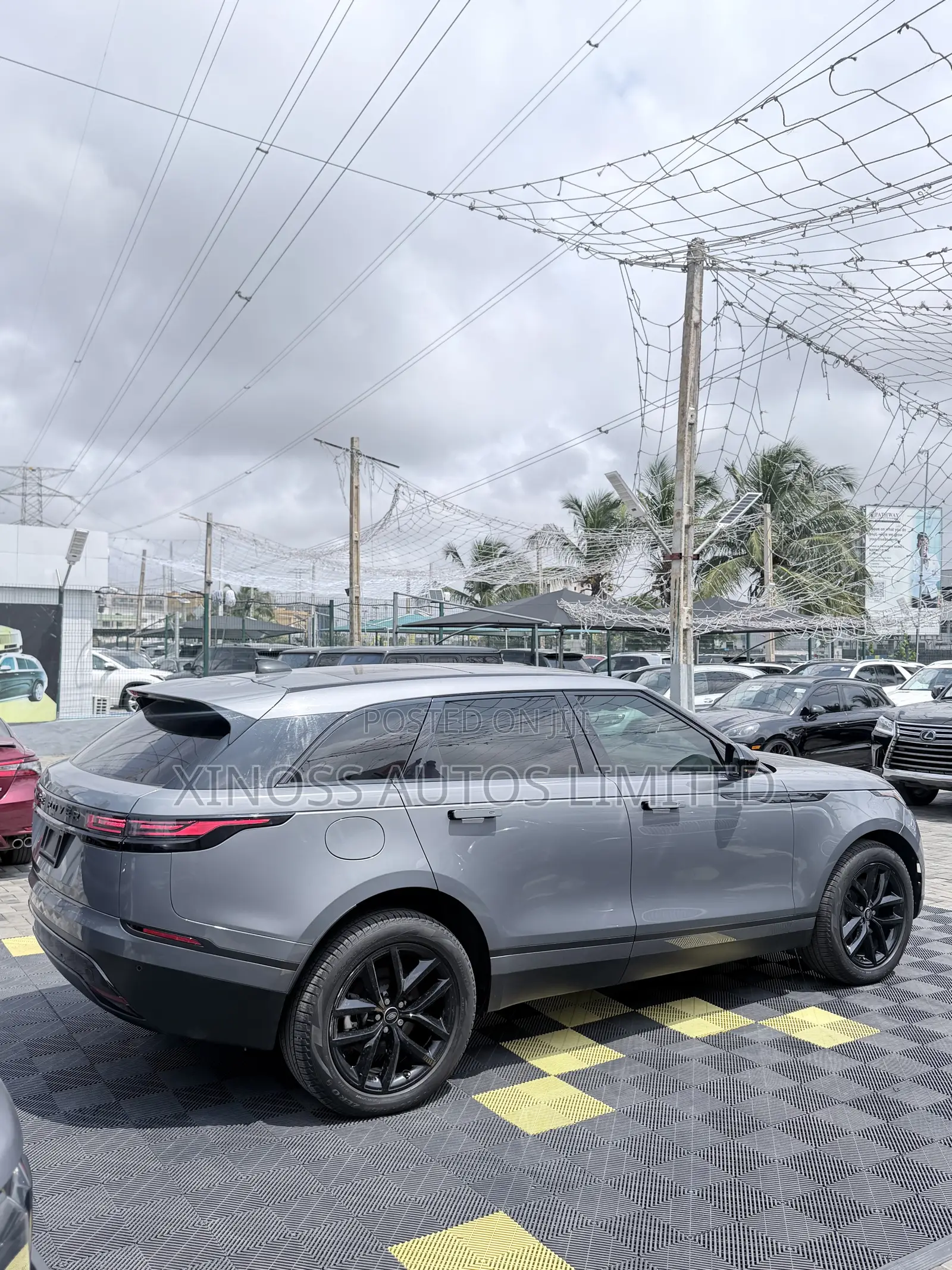 Land Rover Range Rover Velar P250 Dynamic SE 2025 Gray
