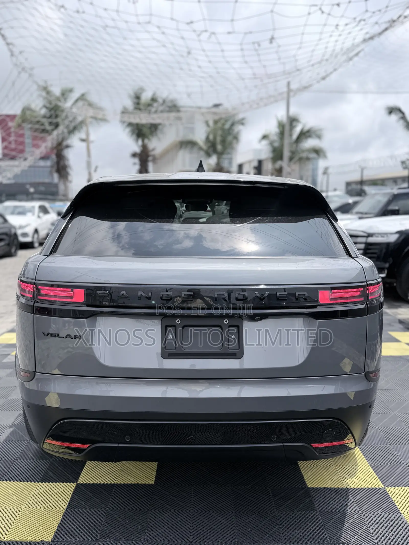Land Rover Range Rover Velar P250 Dynamic SE 2025 Gray