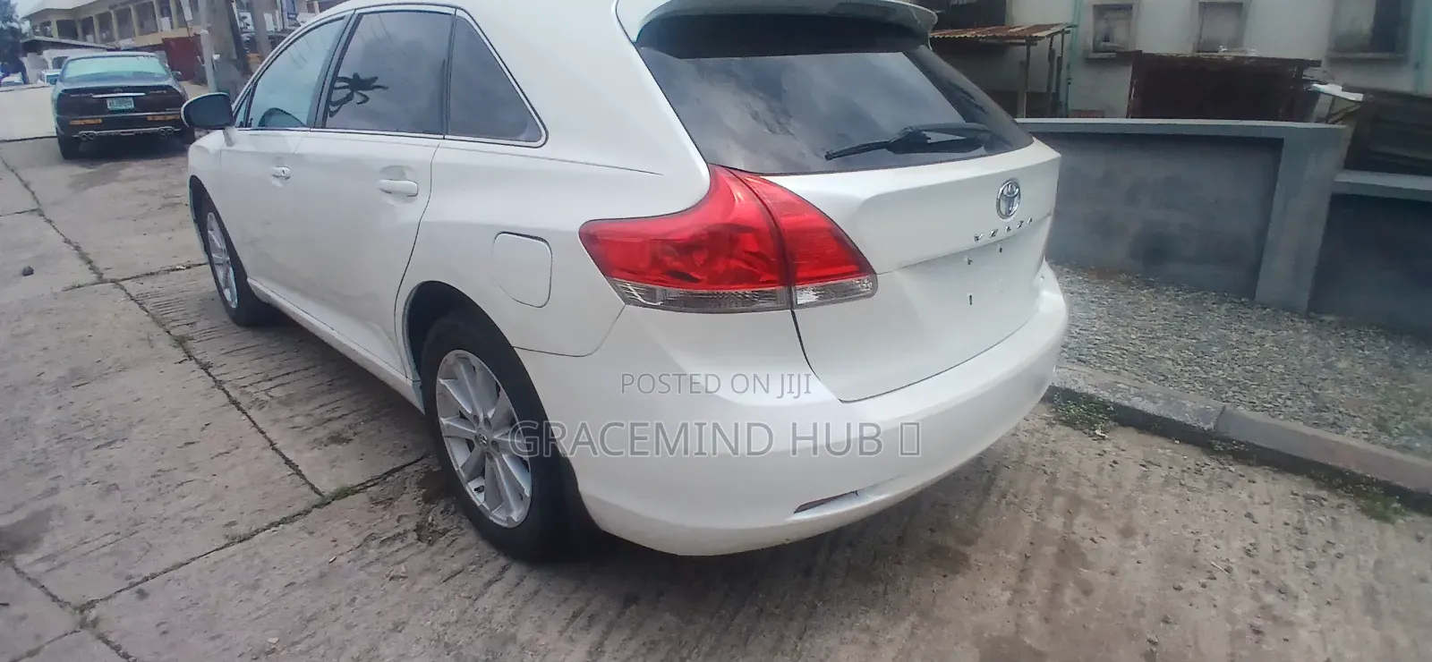 Toyota Venza 2010 White