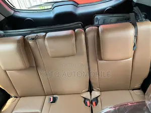 Toyota Highlander Limited Platinum 4x4 V6 (3.5L 6cyl 8A) 2017 Black