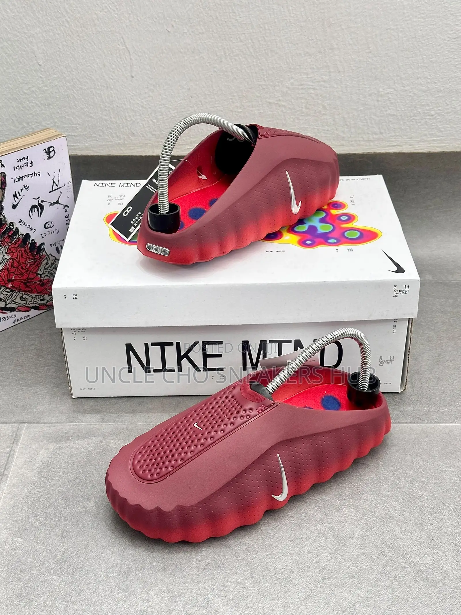 Nike Mind 001