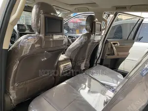 Lexus GX 460 2021 White