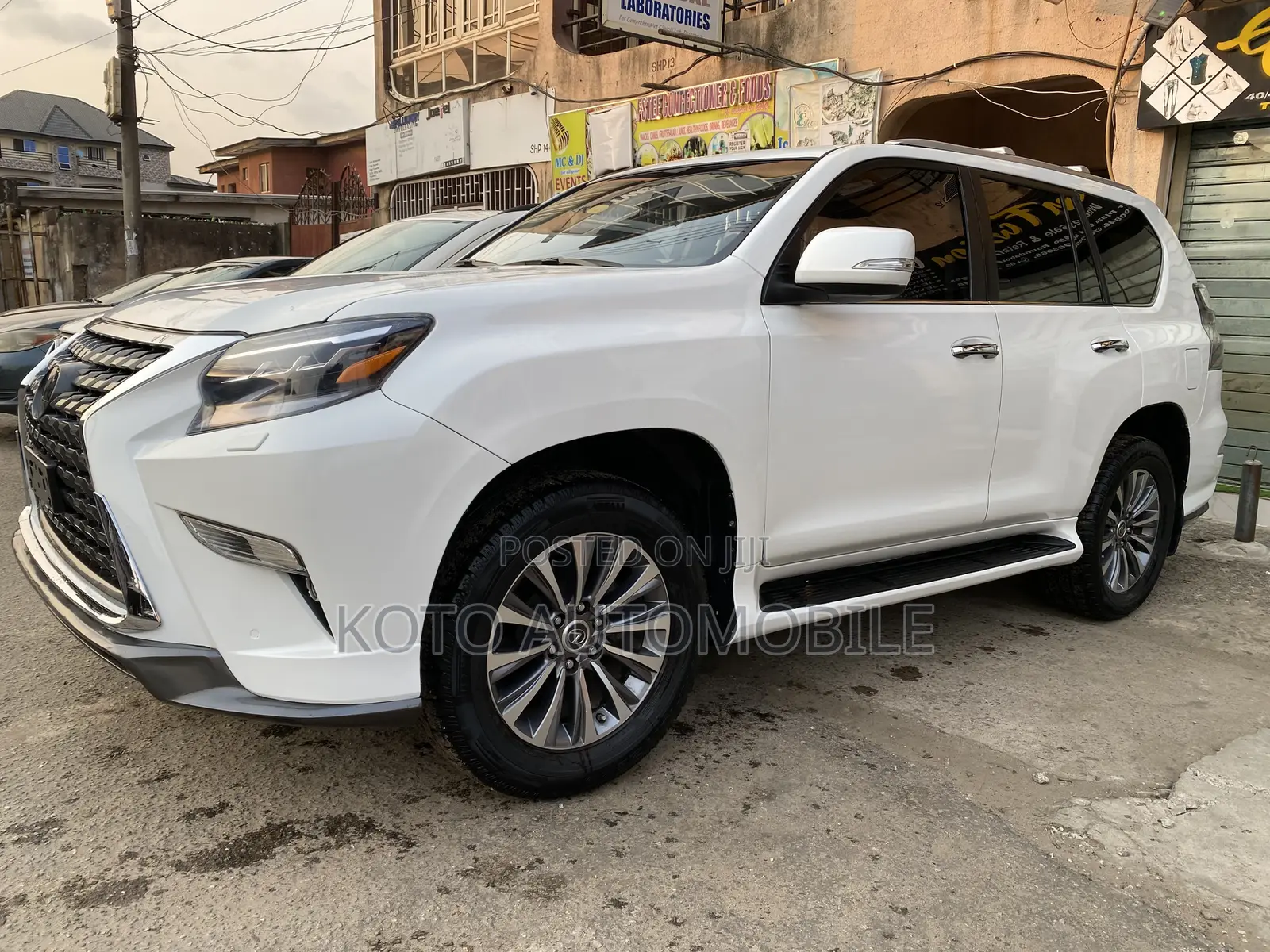 Lexus GX 460 2021 White