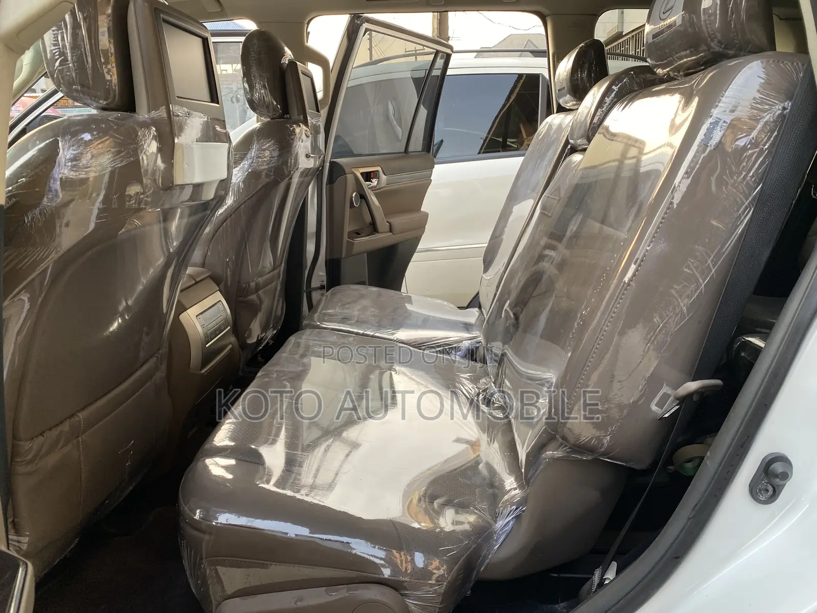 Lexus GX 460 2021 White