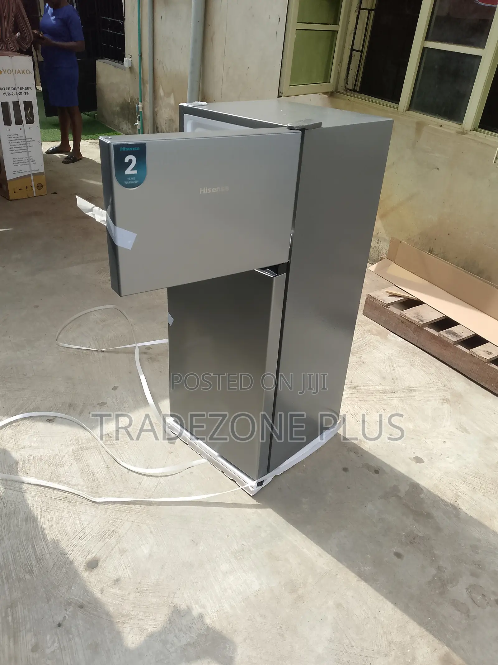 Hisense REF172DR 124L Refrigerator – Great Value