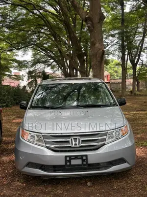 Honda Odyssey 2011 Silver