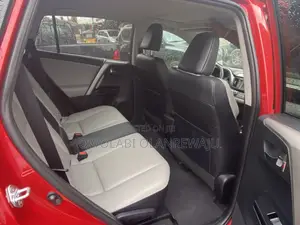 Toyota RAV4 2017 Red