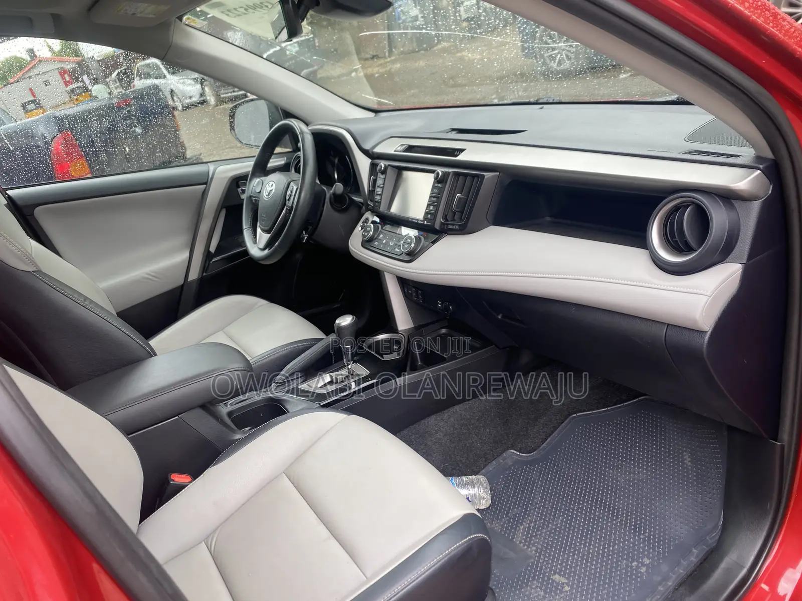 Toyota RAV4 2017 Red