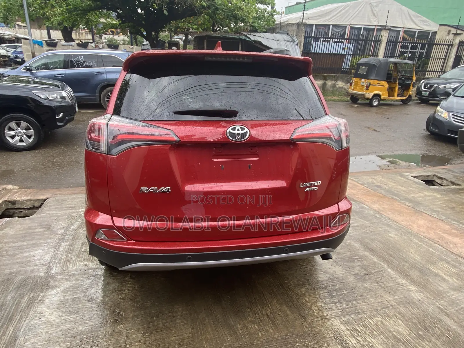 Toyota RAV4 2017 Red