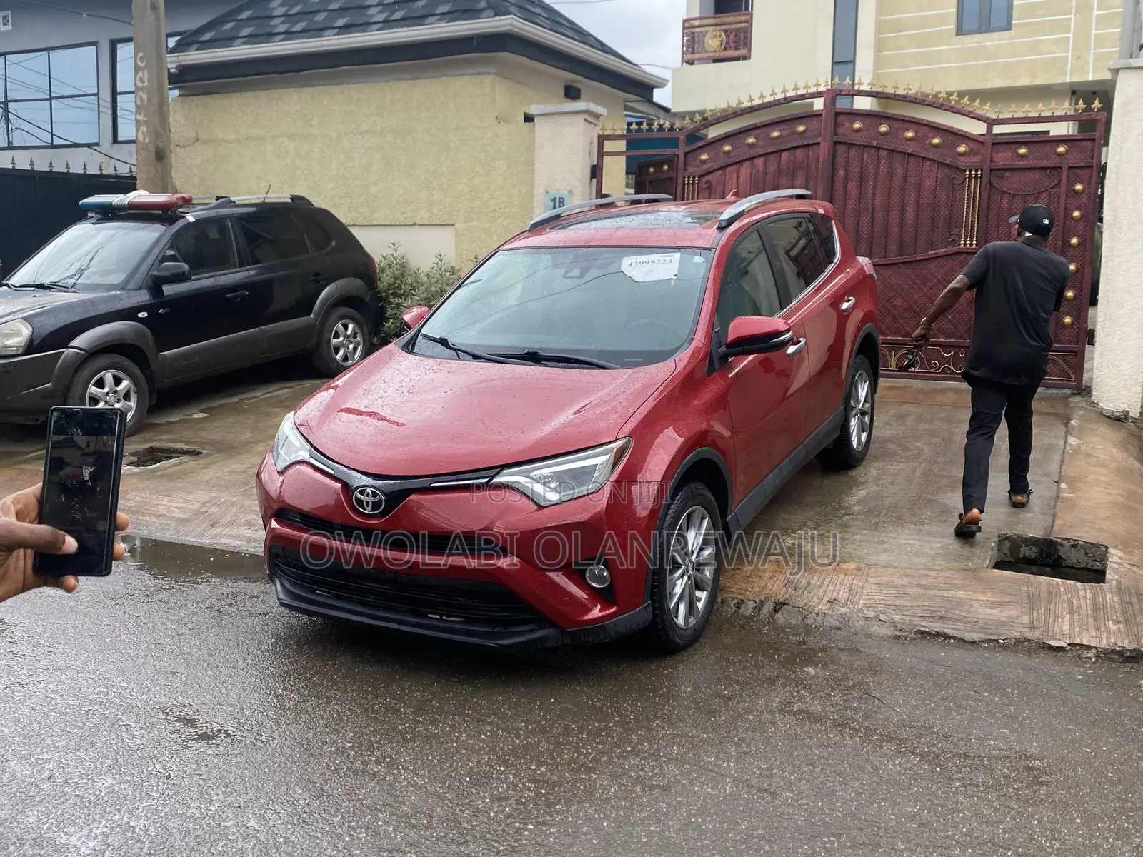 Toyota RAV4 2017 Red
