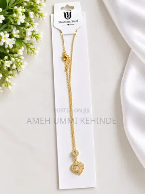 A Gold Fashionable Chain