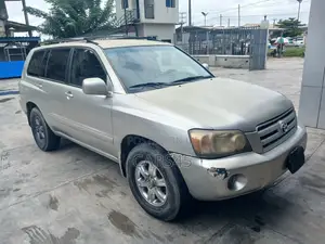 Toyota Highlander 2005 Silver