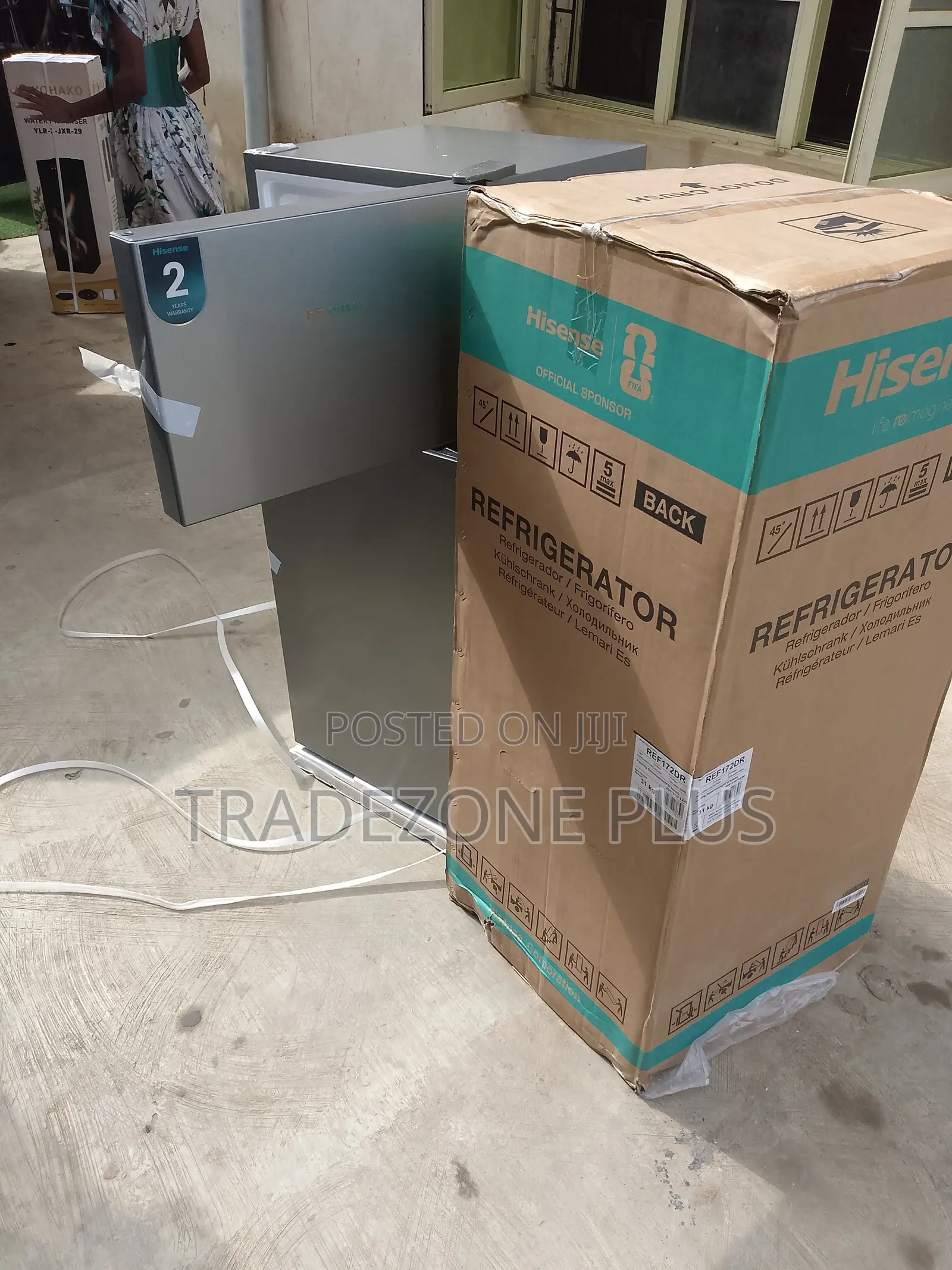 Hisense 124L Fridge – Smart Home Cooling