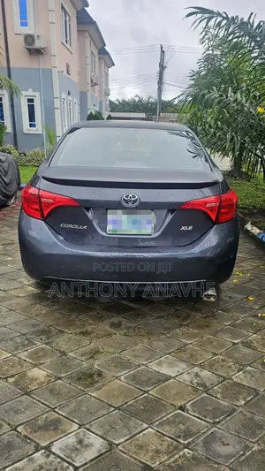 Toyota Corolla 2017 Gray
