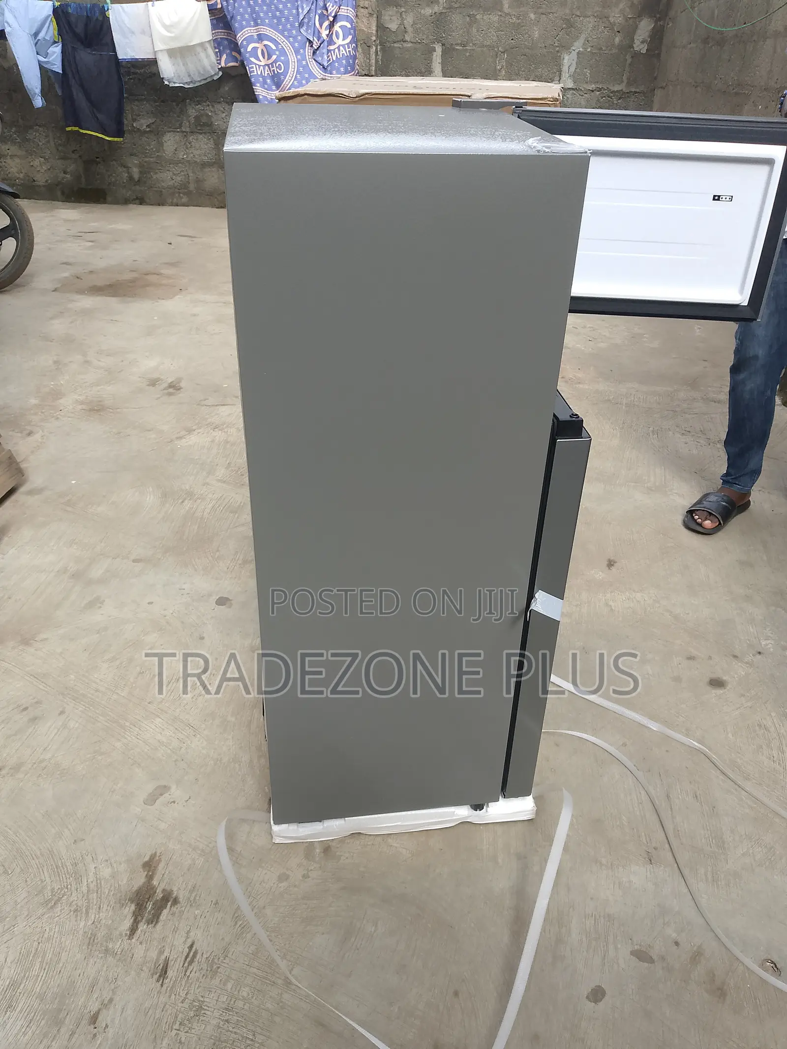 Hisense 124L Refrigerator – Convenient Spacious