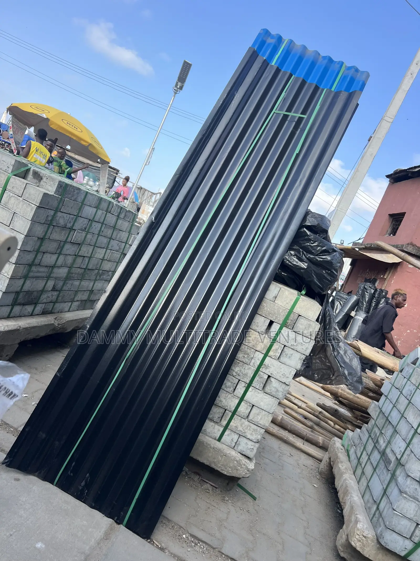 Black Long-Span Aluminum Roofing Sheet
