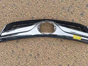 Toyota Camry 2012–2014 Front Upper Grille – Chrome/Black