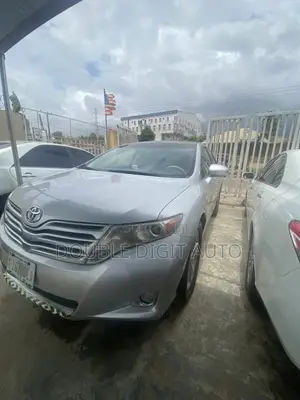 Toyota Venza 2010 Silver