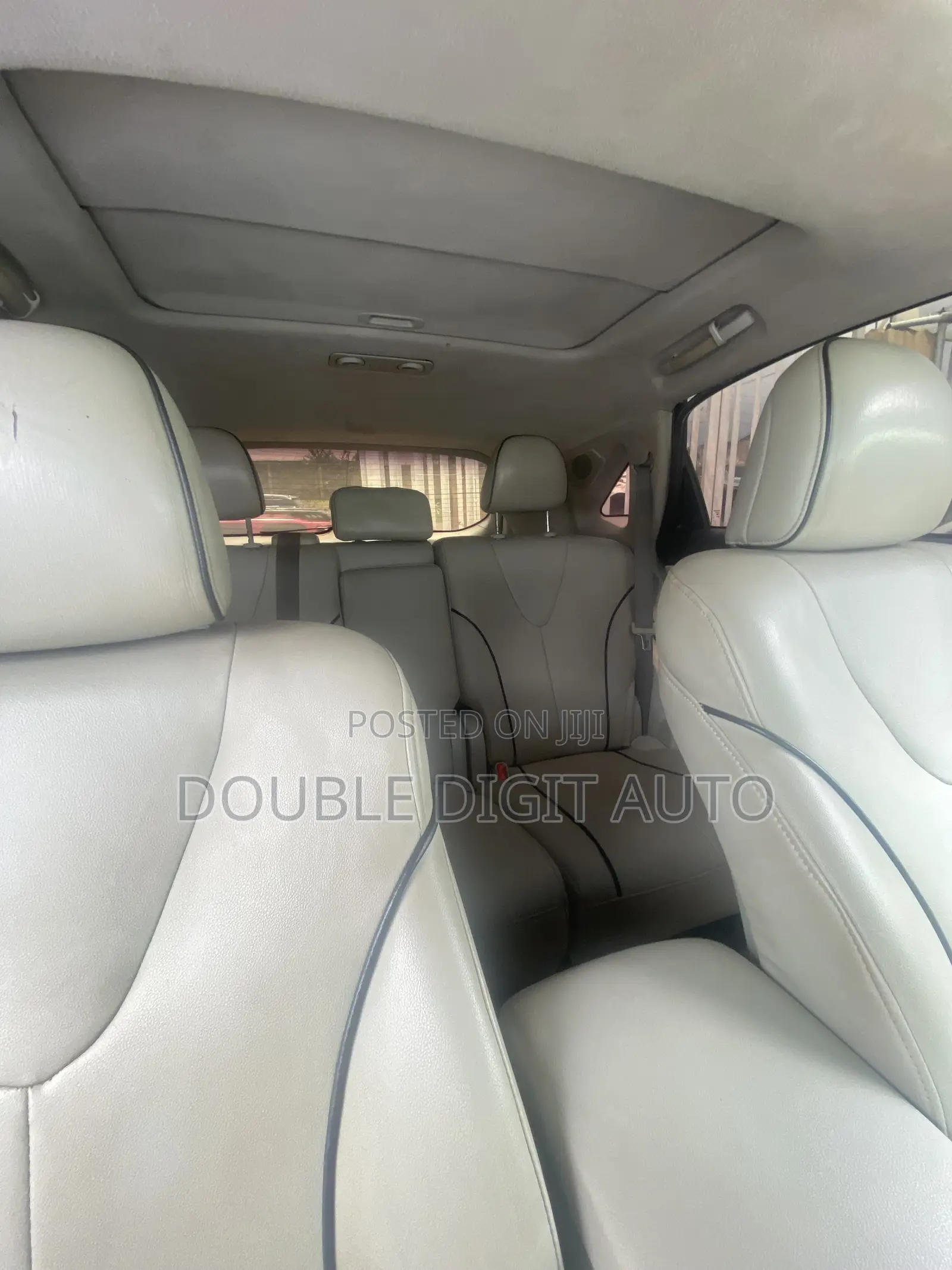 Toyota Venza 2010 Silver